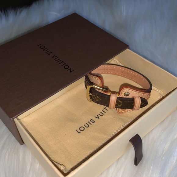 Louis Vuitton Theda Monogram Bracelet - Picture 17 of 17